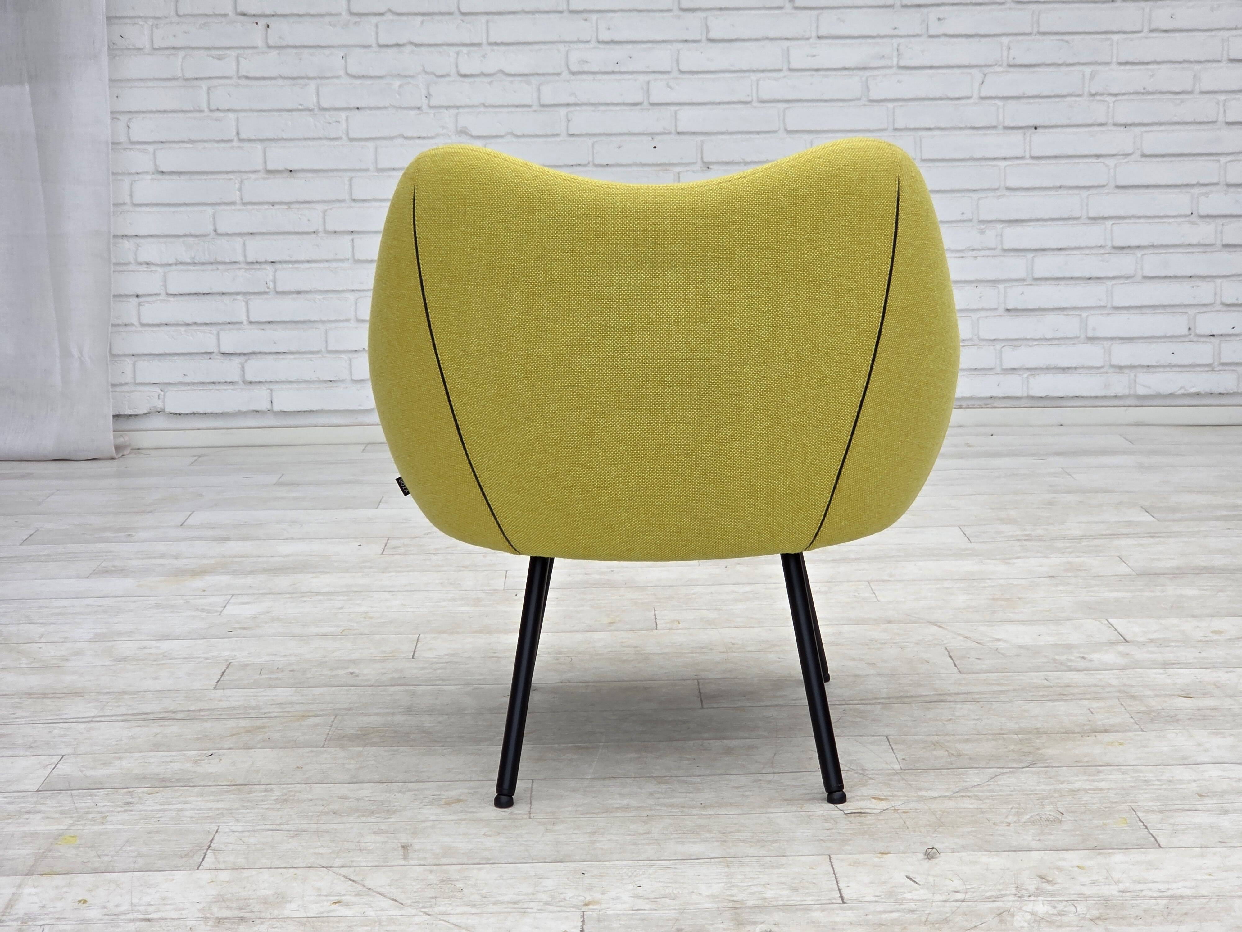 1960s, socialist realism design icon by Roman Modzelewski, model RM58.