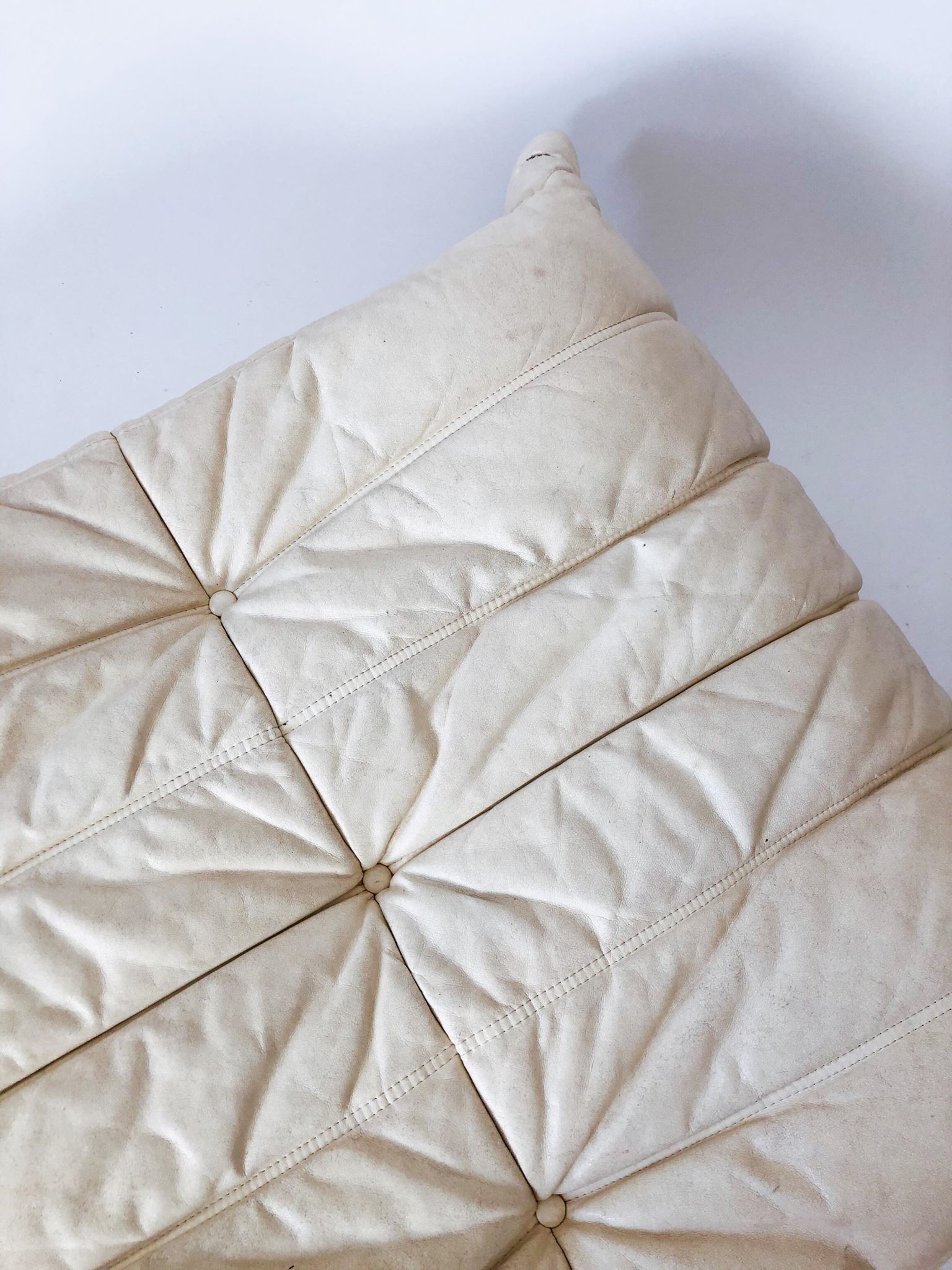 Pouf Togo by Michel Ducaroy for Ligne Roset