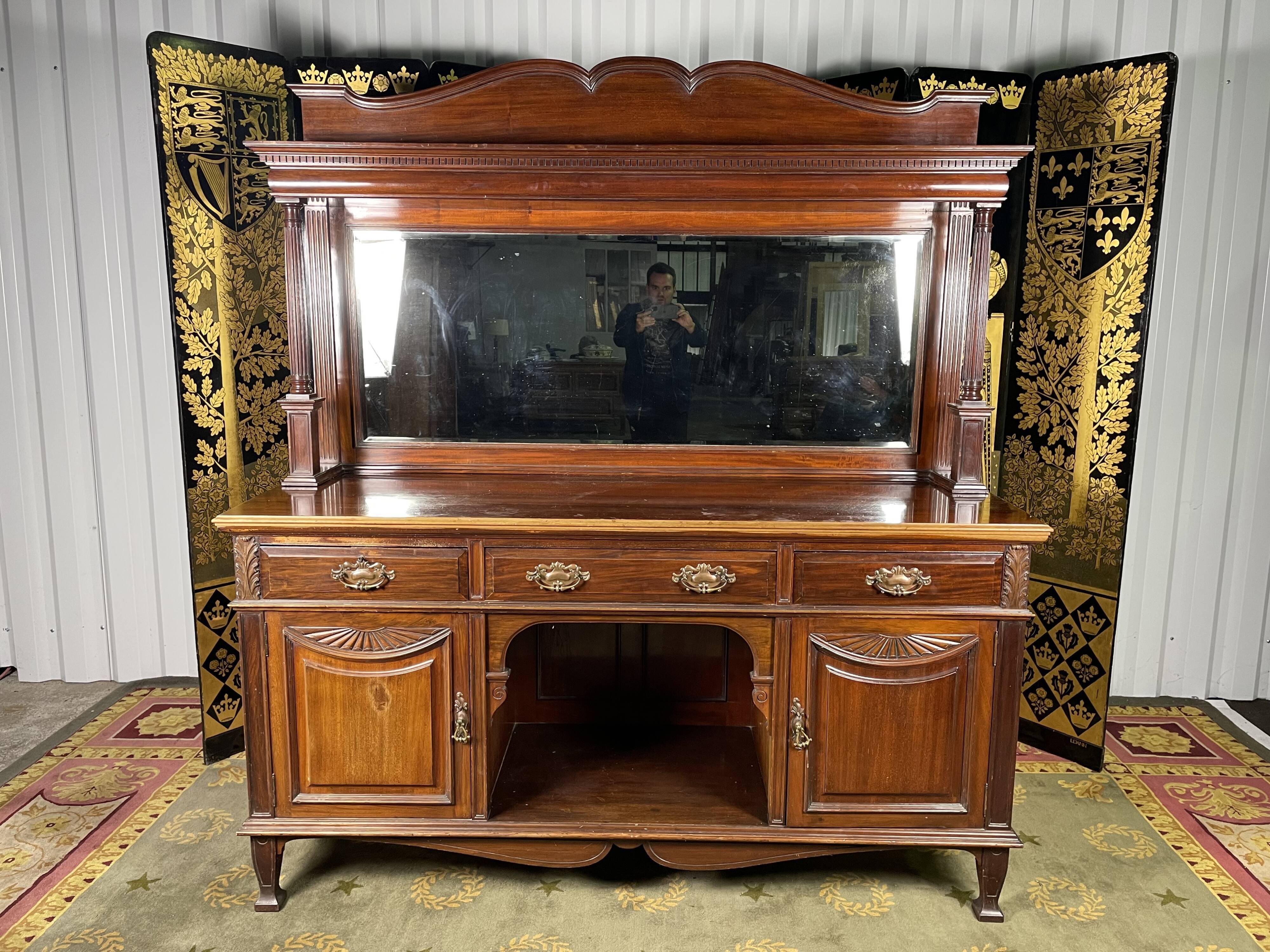 English buffet in solid mahogany hobbs&compagnie london
