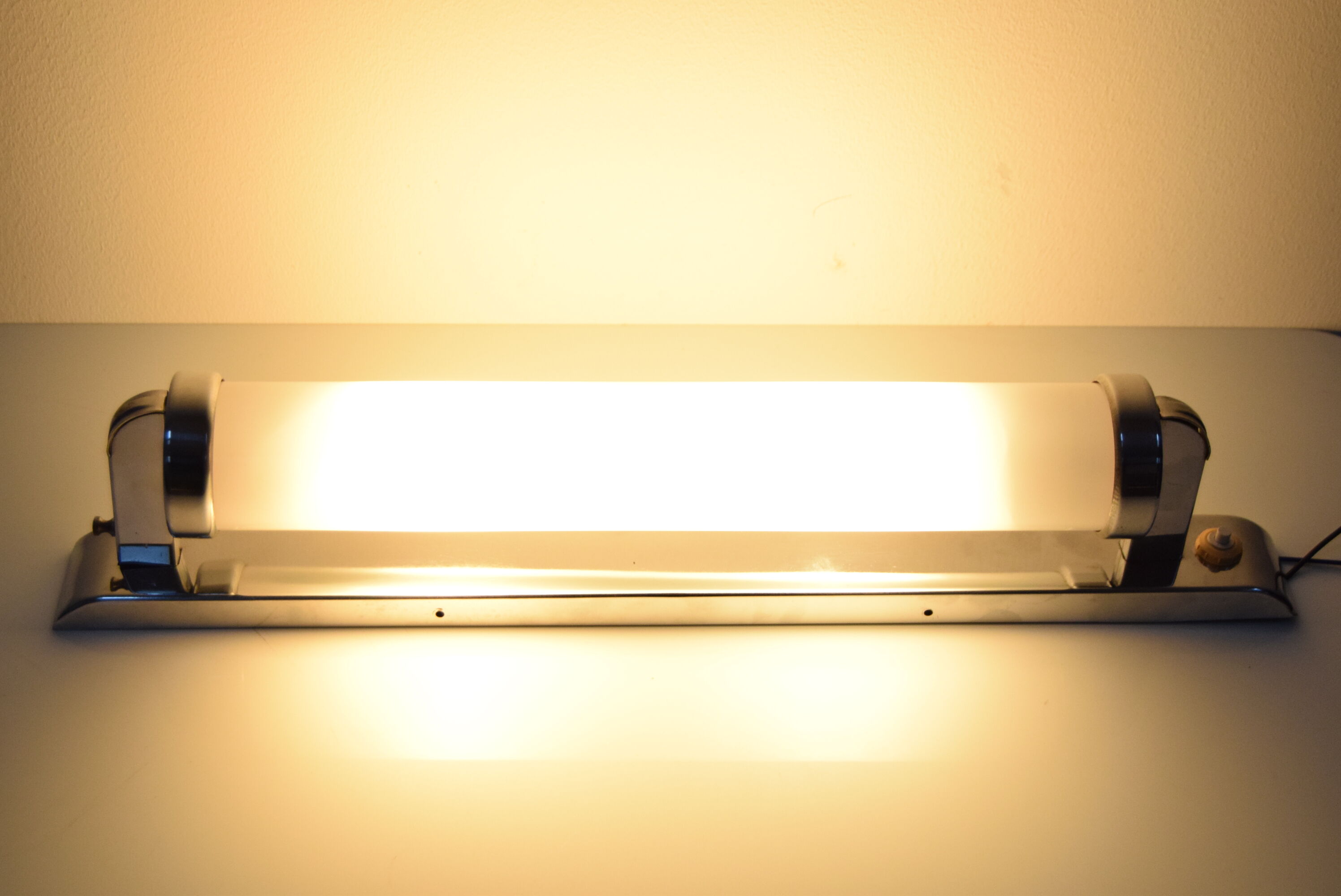 Bauhaus Chrome Wall Lamp Napako,1940