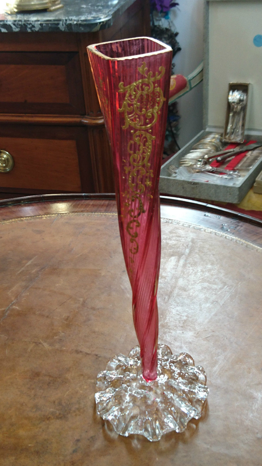 Vase Crystal two-tier gold and pink/translucent