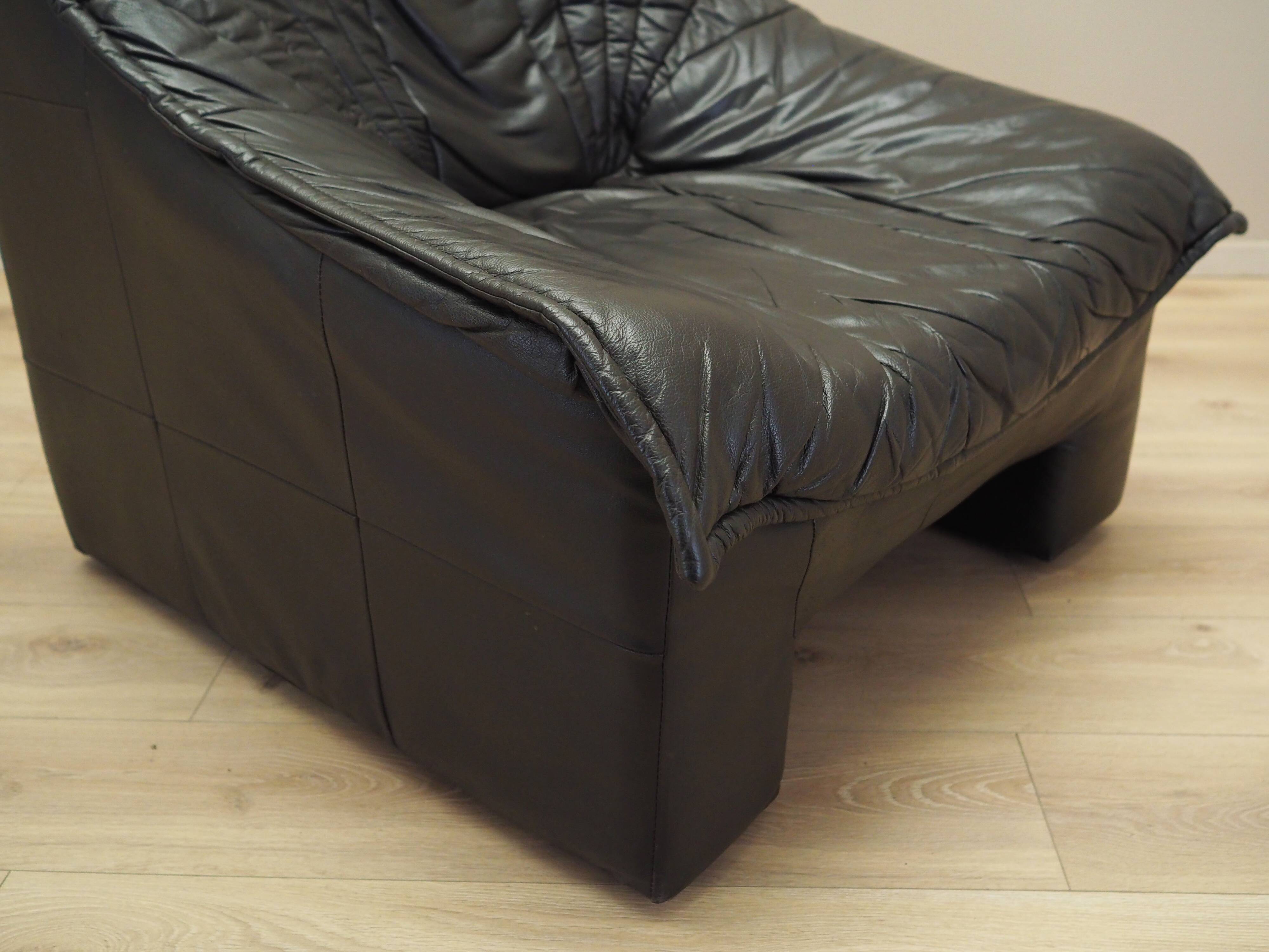 Fauteuil en cuir, design italien, années 1960, production : Italie