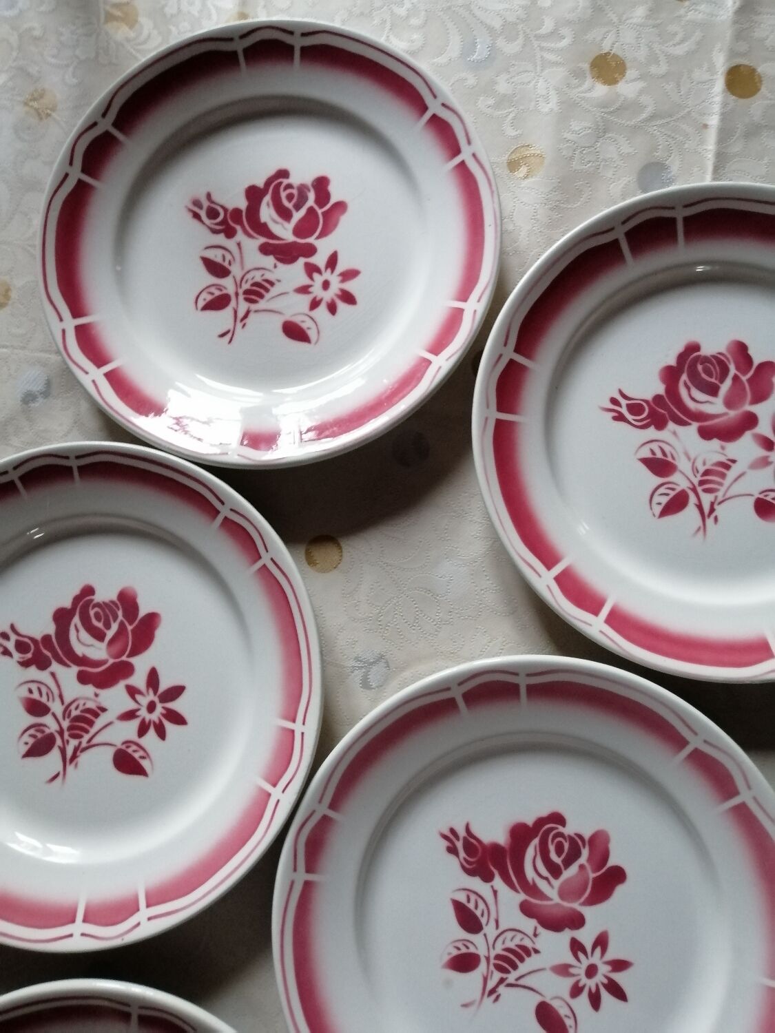 5 old plates