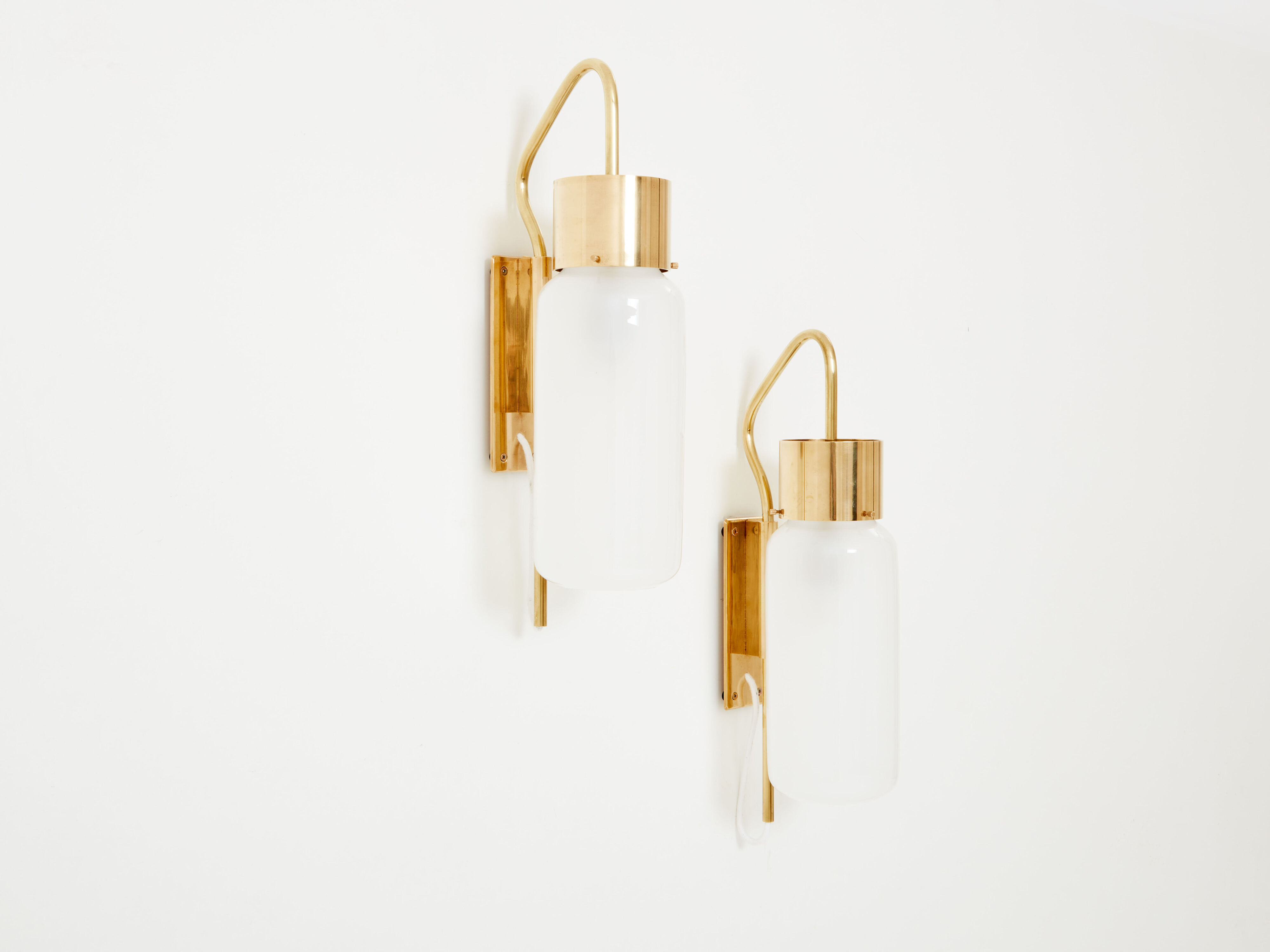 Pair of wall lamps Luigi Caccia Dominioni LP10 brass opaline 1965