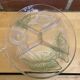 Plat mendiant ancien luminarc design arum lilly verre moulé décor fleu