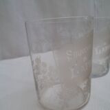 Deux anciens verres gobelets gravé Souvenir