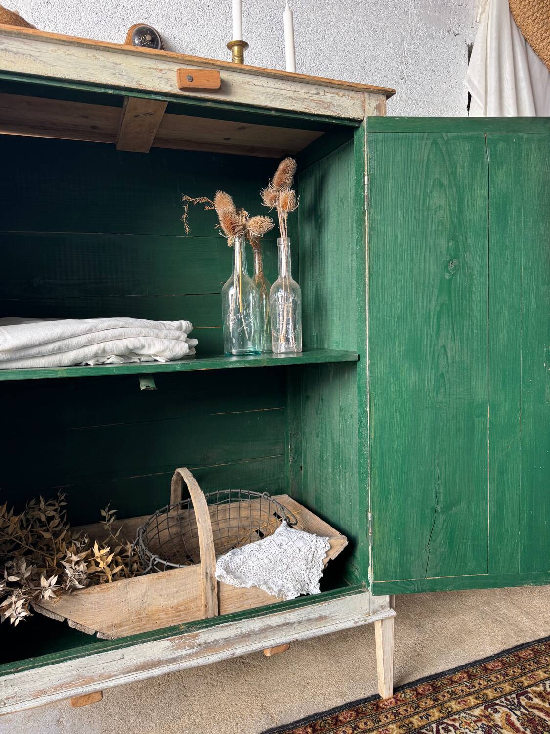 The patinated sideboard