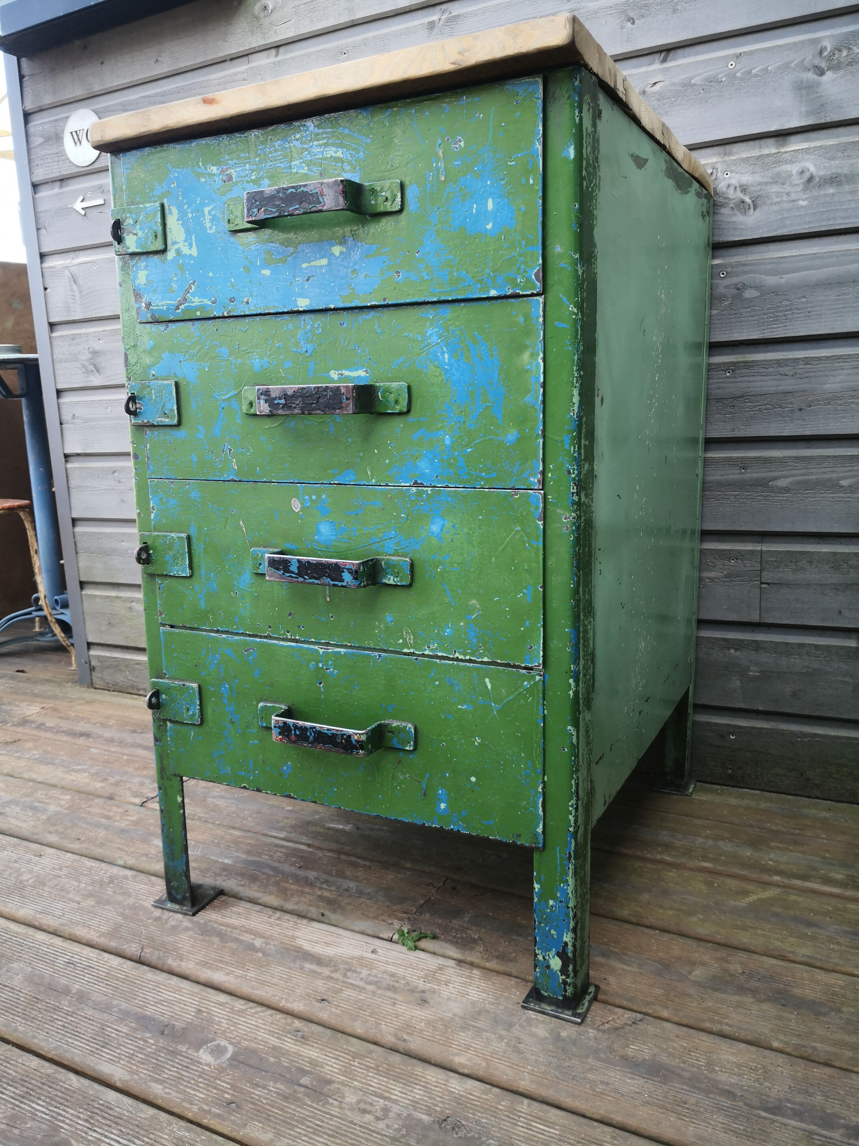 Drawer cabinet, sheet metal service for mechanical workshop, industrial