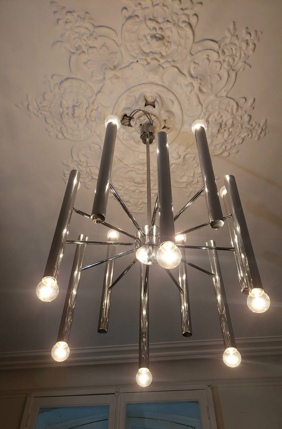 Very large vintage 12-light chandelier by Sciolari - 1970s (Space Age)