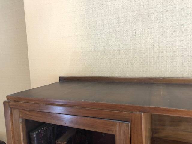 Glass cabinet from the 1940s