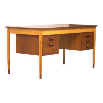 Søborg Møbler ‘model 130’ teak & beech writing desk by Børge Mogensen