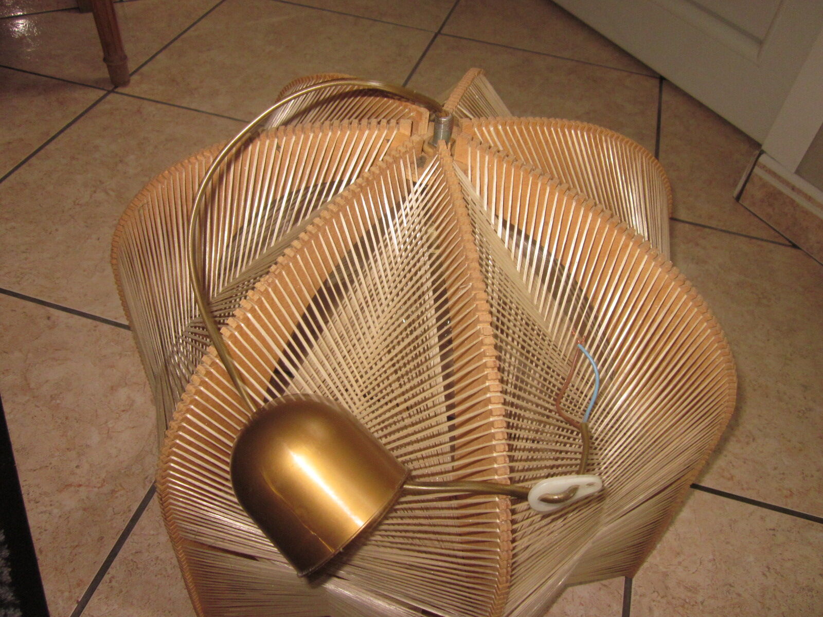 Hanging of wood and son