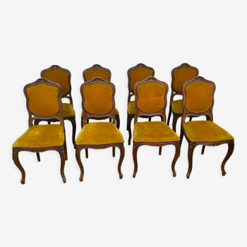 8 chaises de style Louis XV