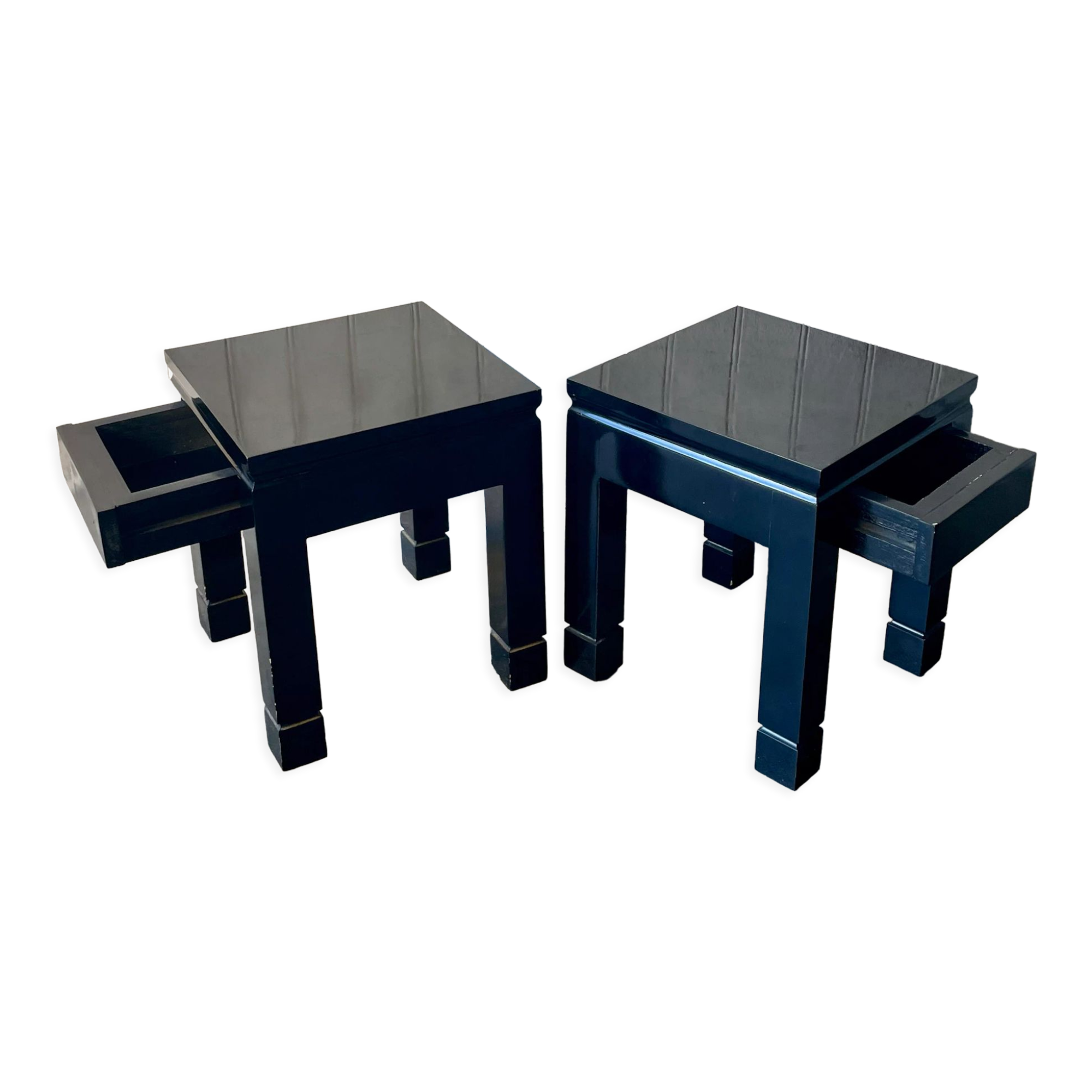 2 coffee tables, 80