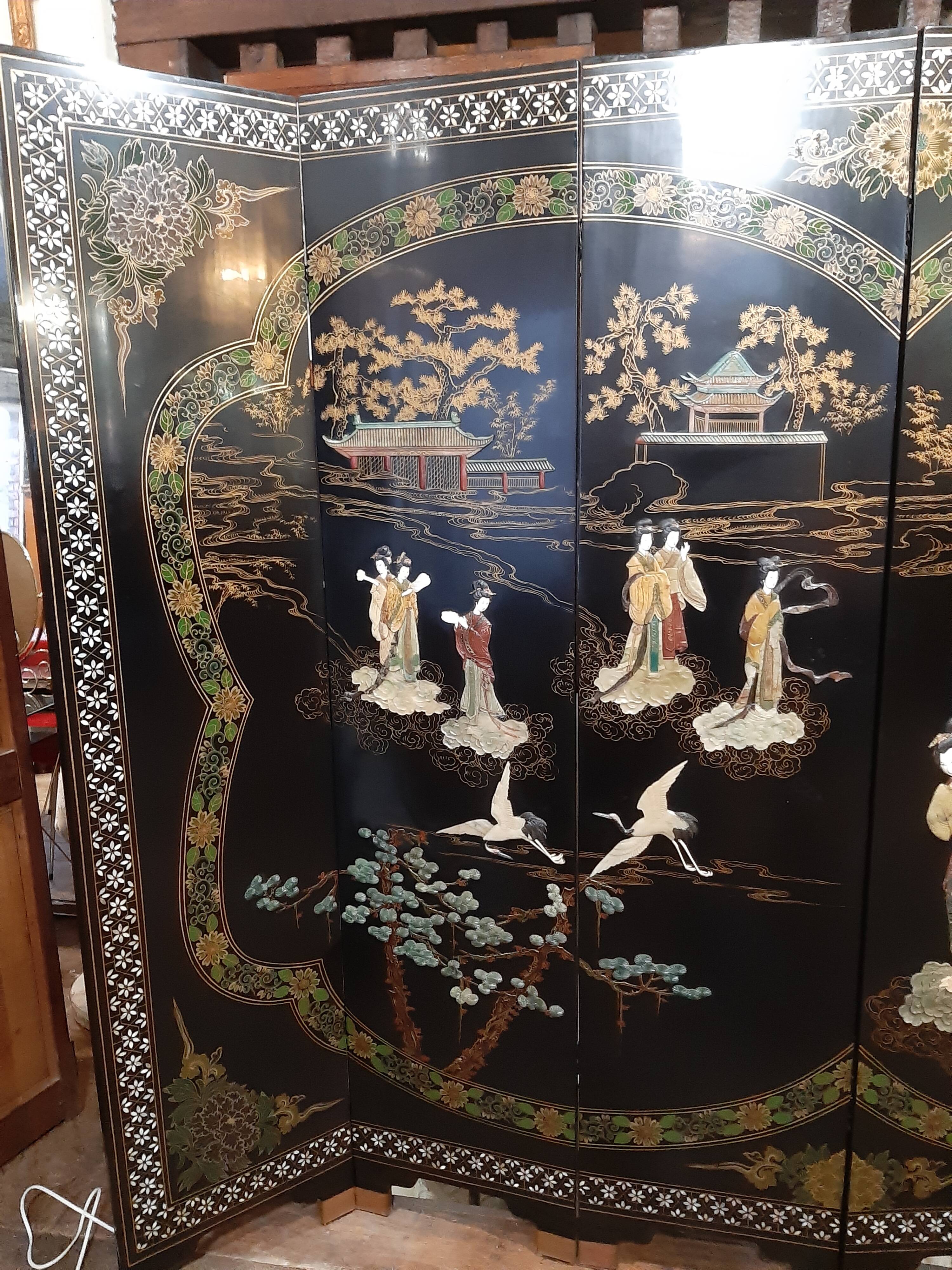 Chinese screen laqué wood and stone marquetry