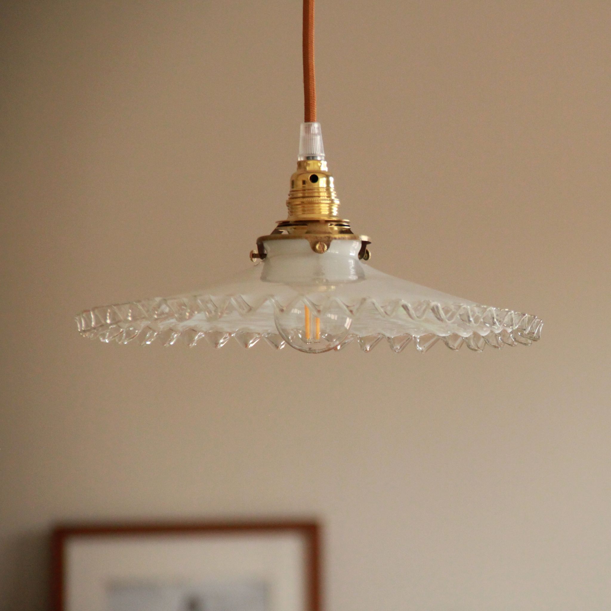 Hanging lamp opaline undulating old lampshade white glass