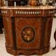 Meuble d’appui de style Napoléon III " Boulle" orné de médaillons