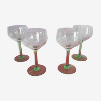 Lot 4 crystal white wine glasses chiseled