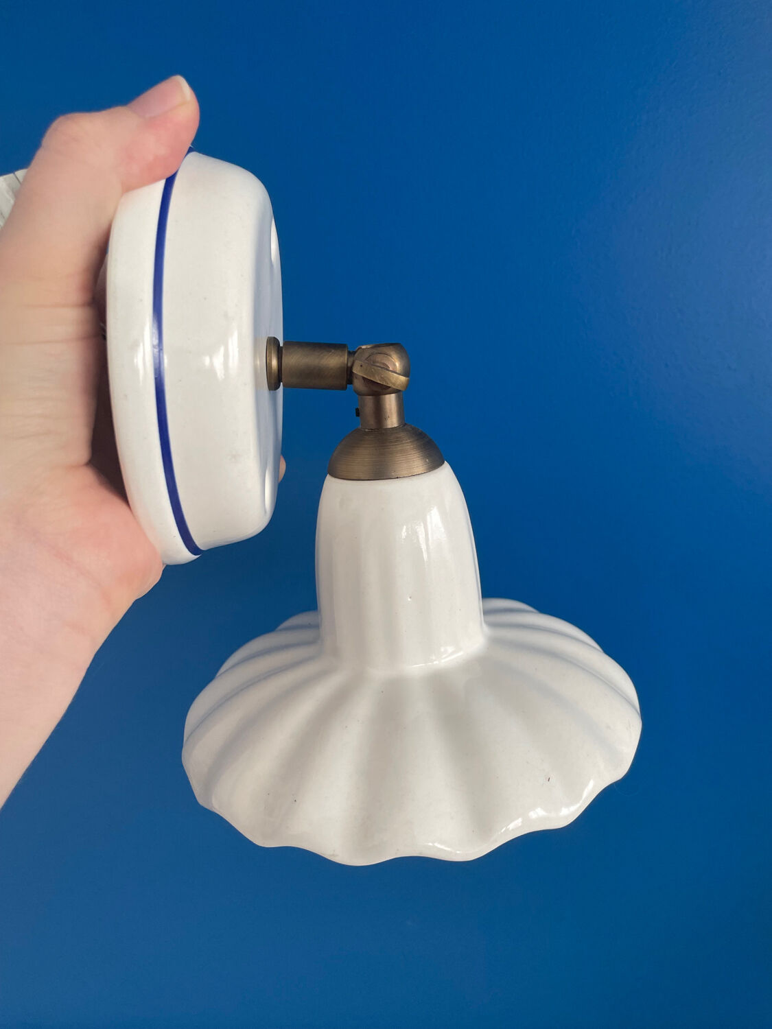 Wall lamp in blue and white porcelain made in italiy
