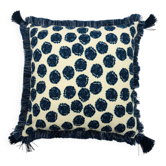 Square cushion, cover and insert. Model "Olivia".