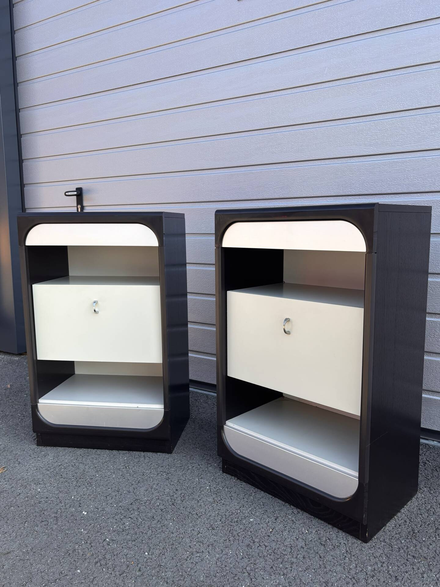 Pair of vintage Space Age bedside tables – Retro-futuristic design