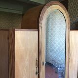 Ice-cream dressing closet with art deco dome
