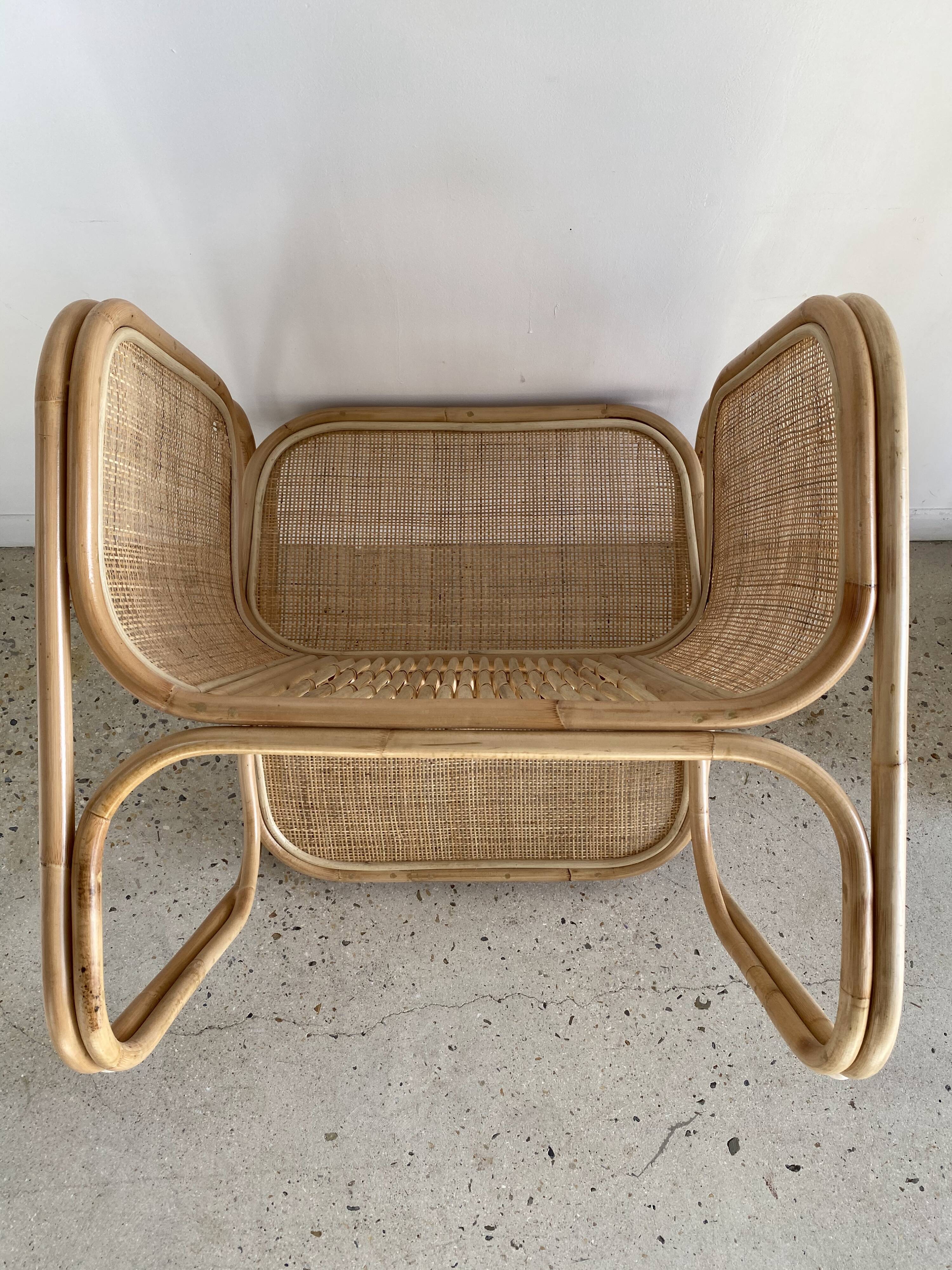 Amsterdam rattan armchair with U-shaped armrest, squared canework