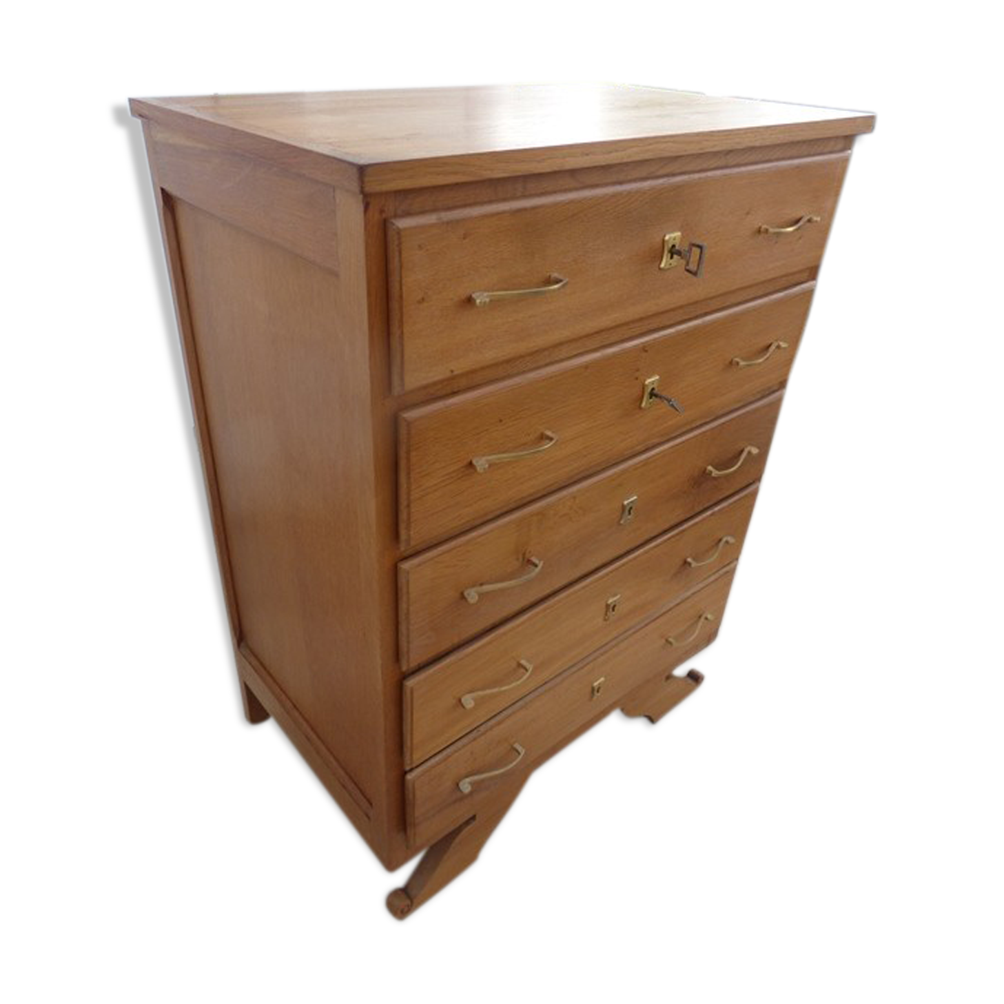 Chest of drawers