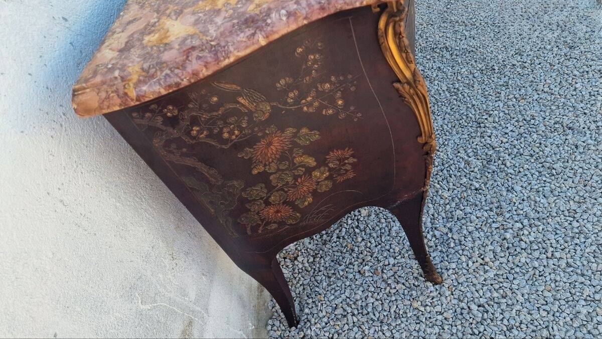 Louis XV Style Japanese Decor Jumping Commode