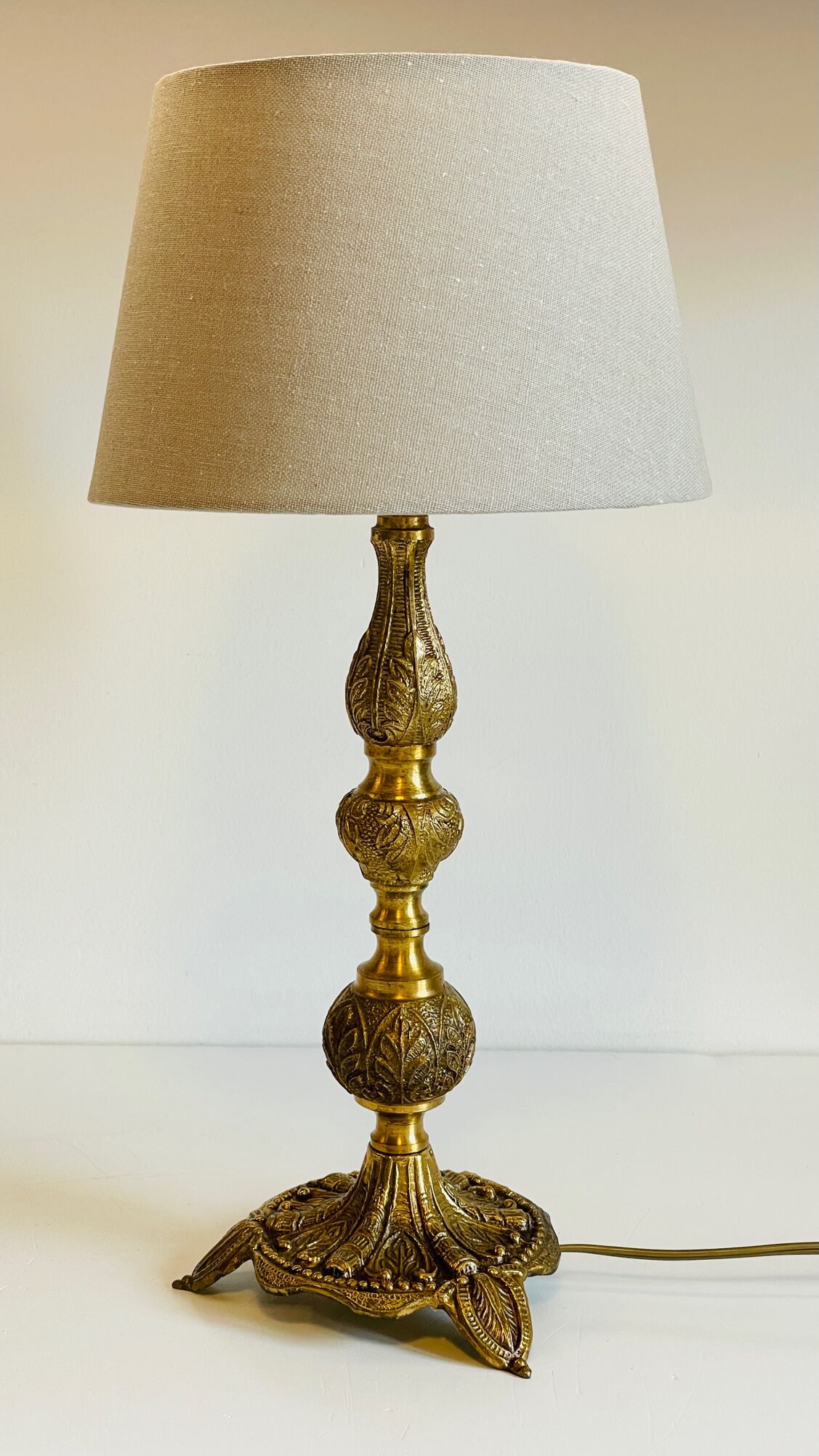 Lamp in brass solid and fabric