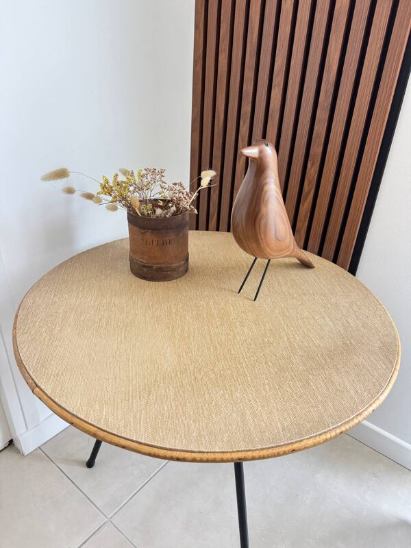 Ancienne table basse en rotin et métal noir