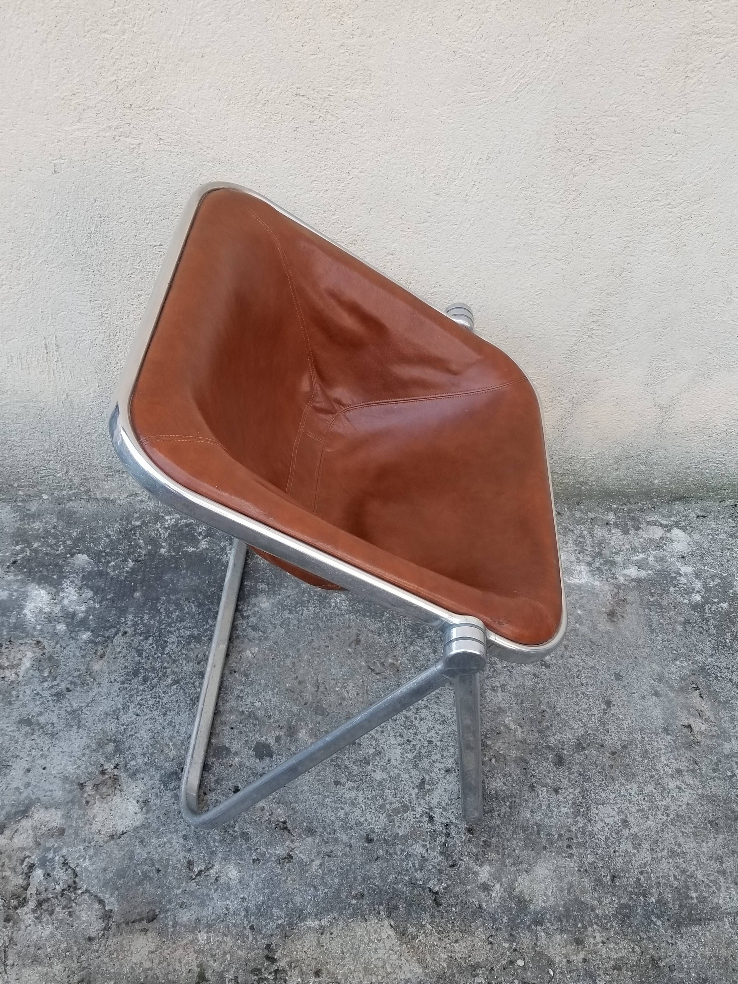 Plona brown leather folding chair by Giancarlo Piretti for Castelli/ Italian Space Age Design