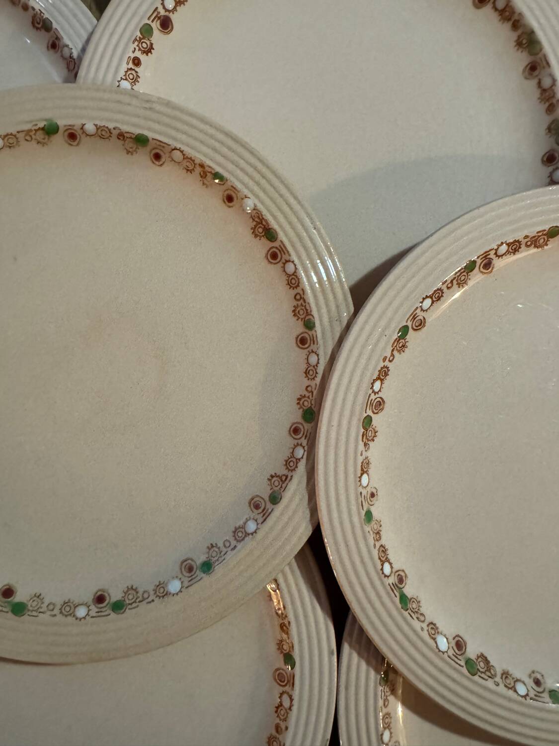 Set of 8 Longwy Betty plates – Art Deco – Pink earthenware