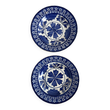 Set of two Choisy Le Roi ironstone plates.