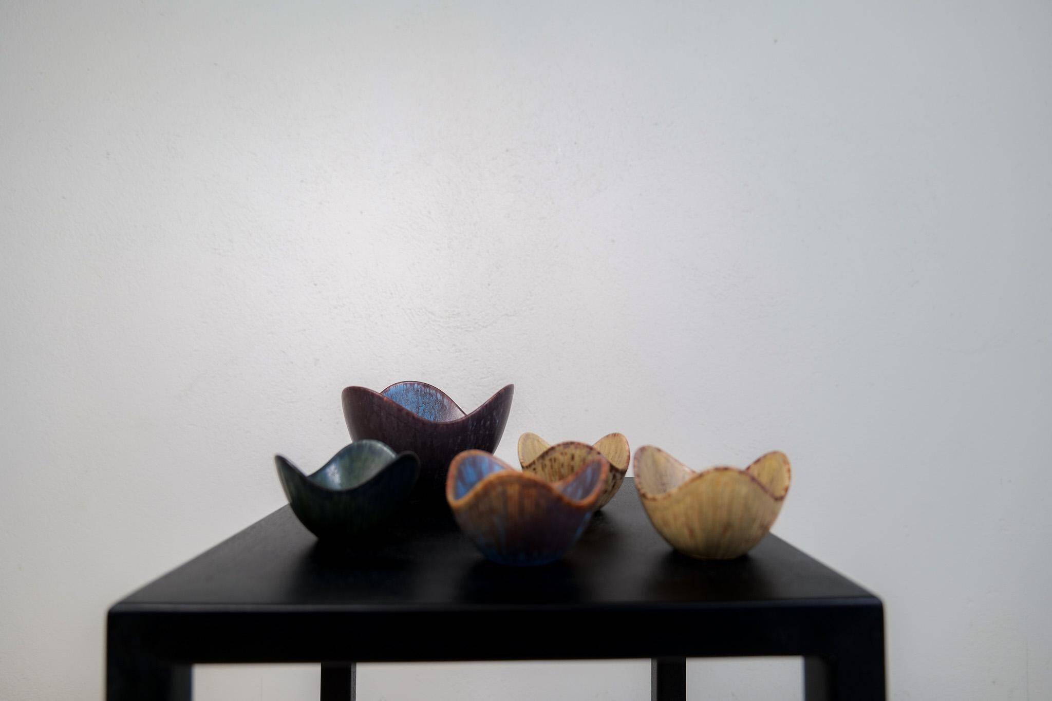 Mid-Century Modern Set of 5 Bowls Rörstrand Gunnar Nylund, Sweden, 1950s