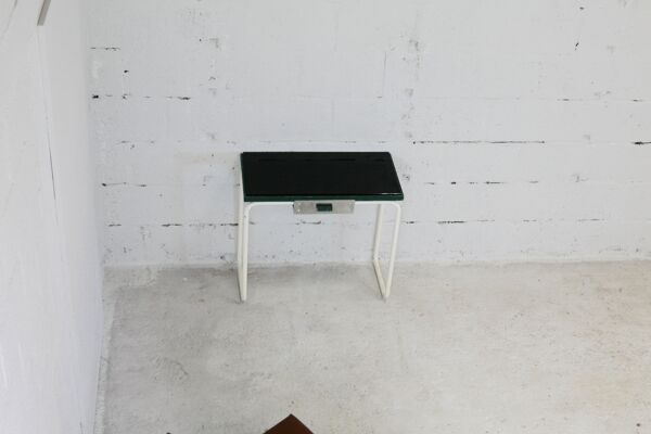 Console acier tubulaire plateau verre noir circa 1950