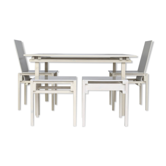 Dining table & chairs