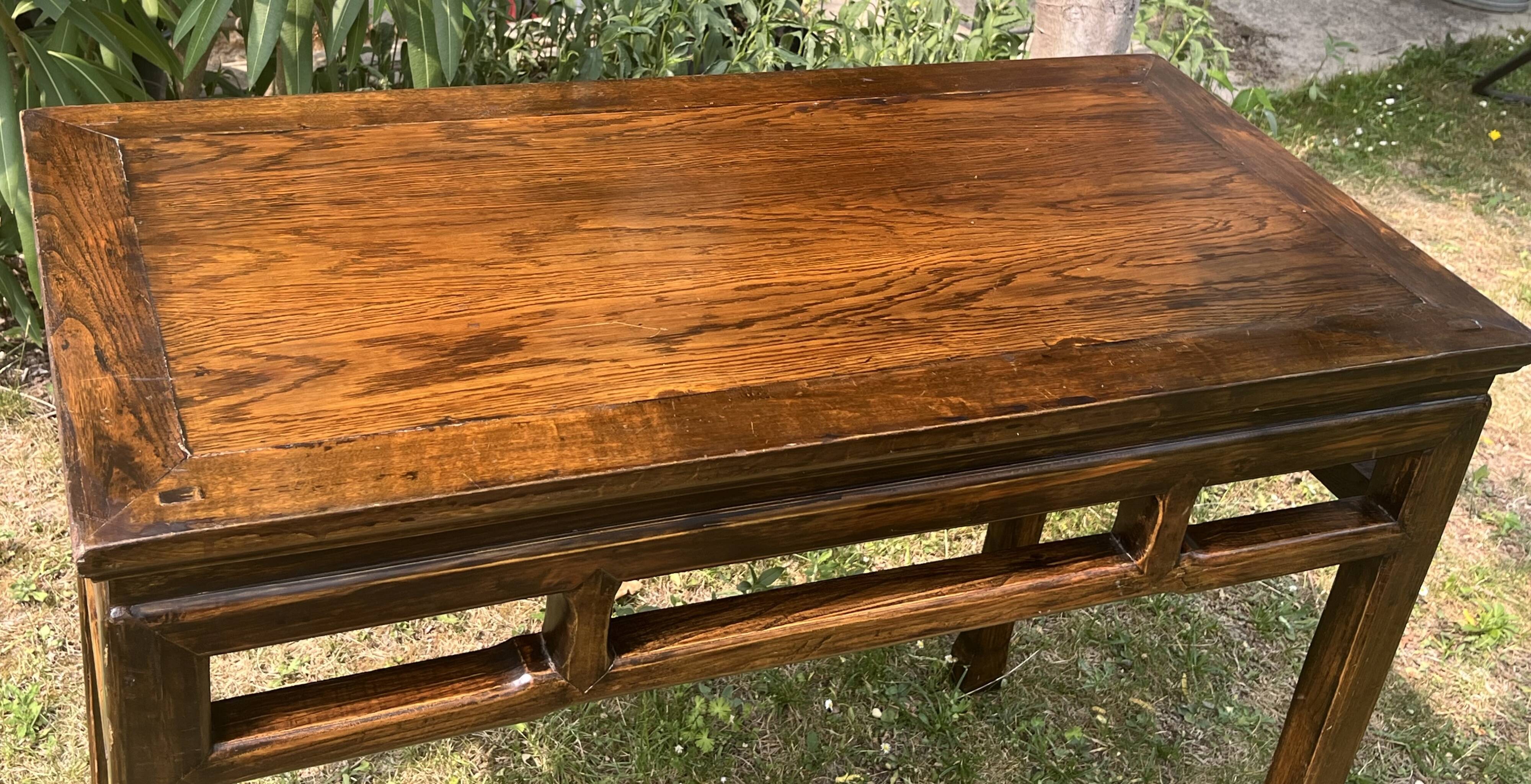 Console en bois de Huali, XXème siècle