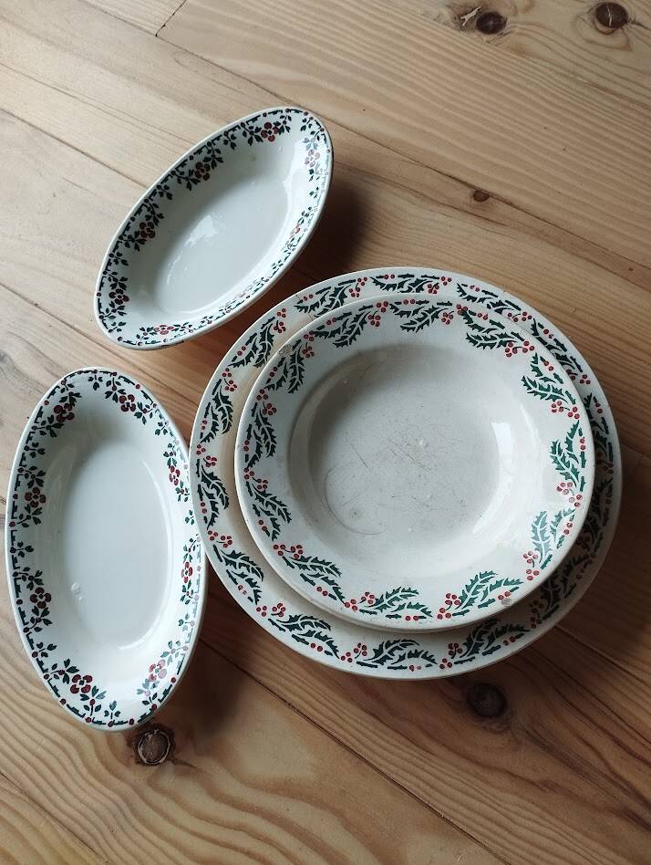 Holly tableware, ironstone, Hamage, Wolves Mill.
