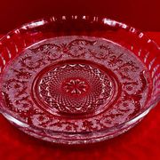 Grand Plat en verre - Décor de rinceaux et fleurs de Lys
