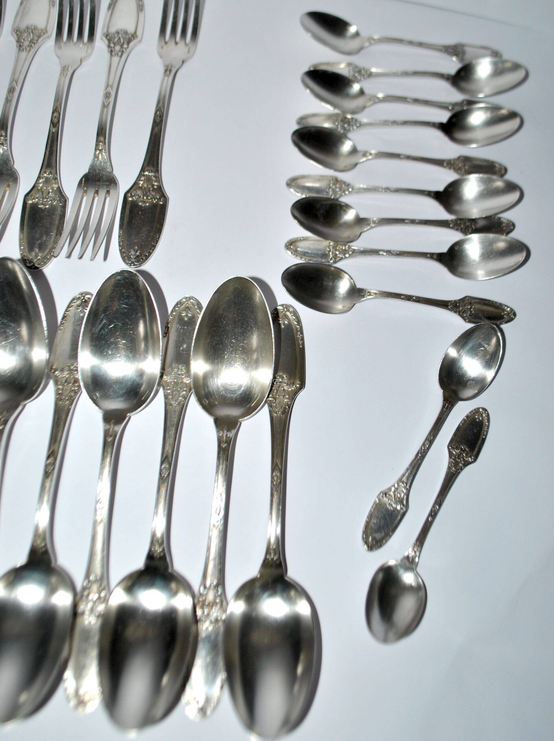 Boulenger household items 34 place settings Empire Marie-Louise 12 soup spoons 9 forks 11 dessert spoons