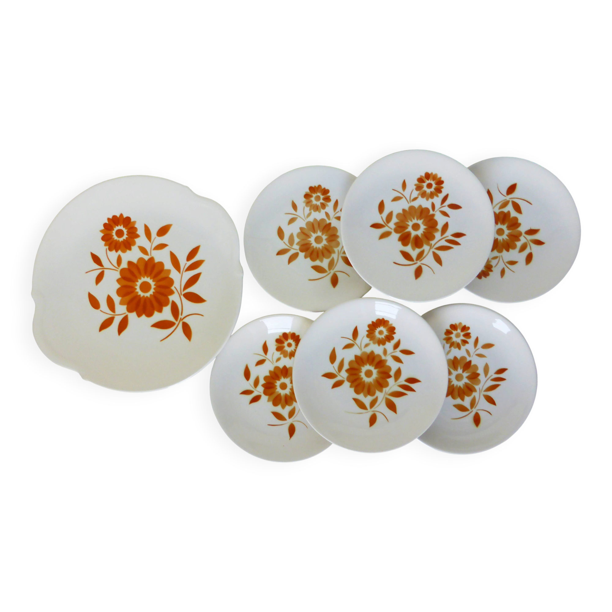 6 dessert plates & 1 pie dish from the 1970s 210194