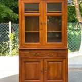 Louis XVI display case in solid wood