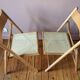 Paire de chaises pliantes cannées vintage