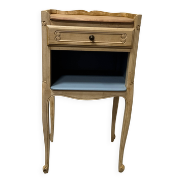 Bedside table