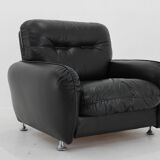 1970s Armchair in Black Leather, Italy