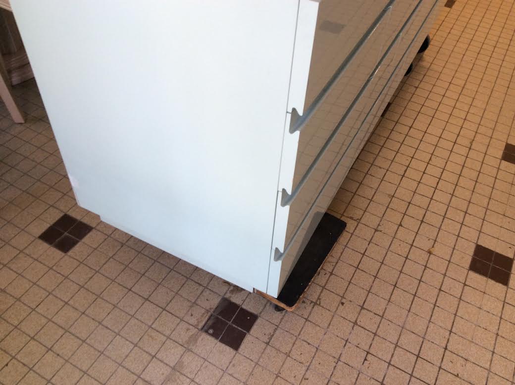 Chest of drawers low cabinet 18 drawers