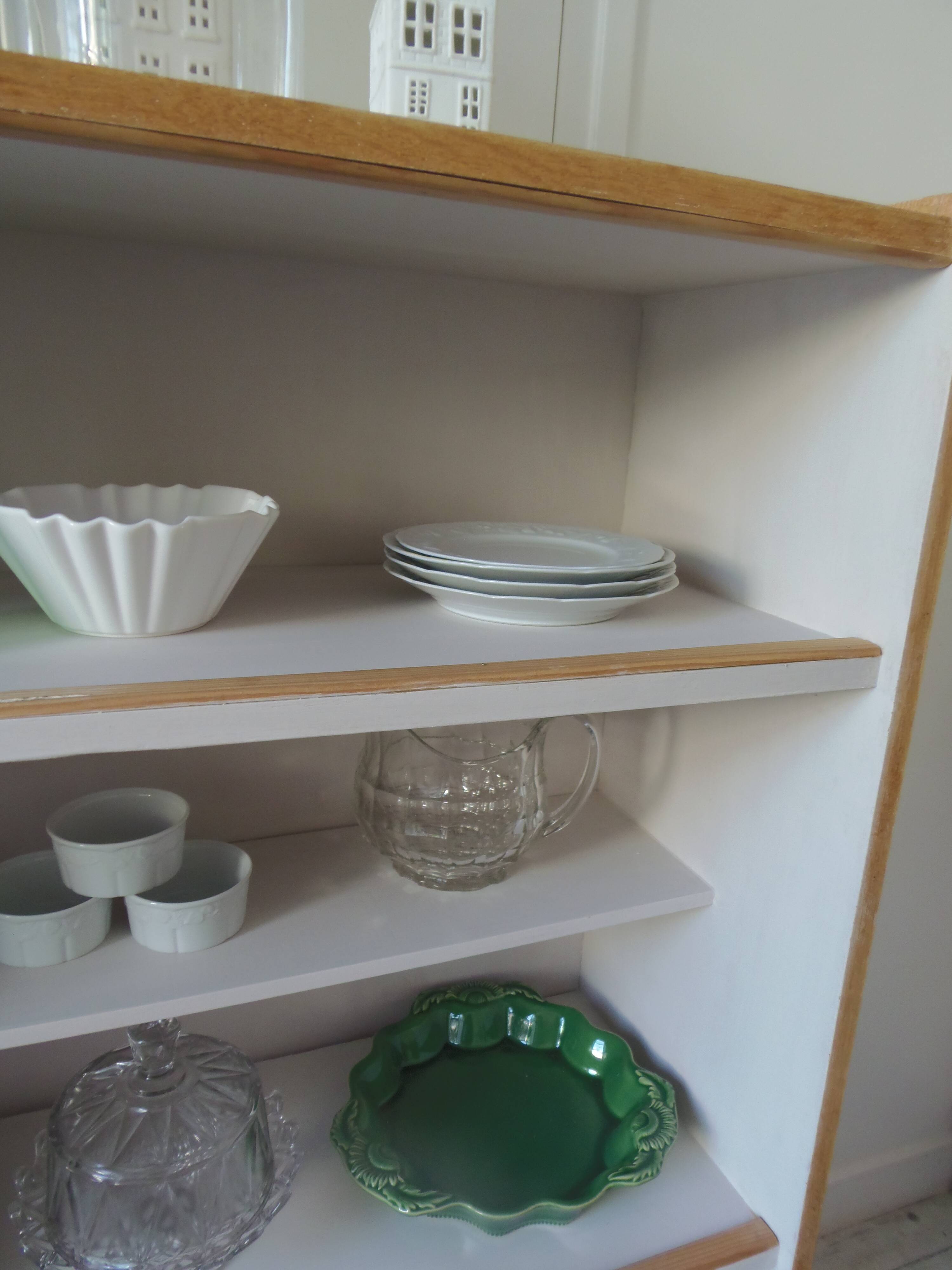 Vintage bookshelf in oak veneer, pearl grey interior, metal legs.