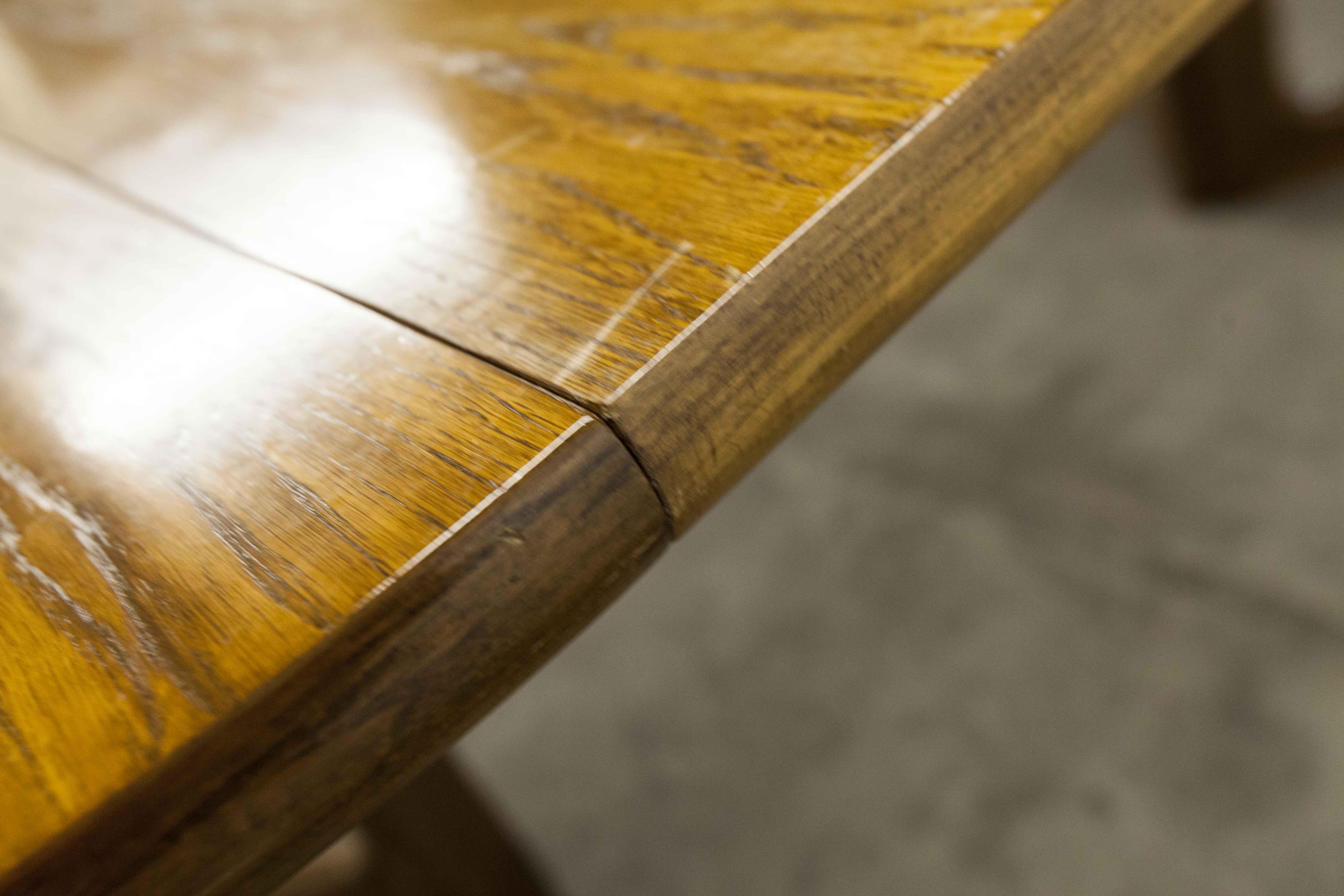 Roundtable 80's 2 solid wood extensions