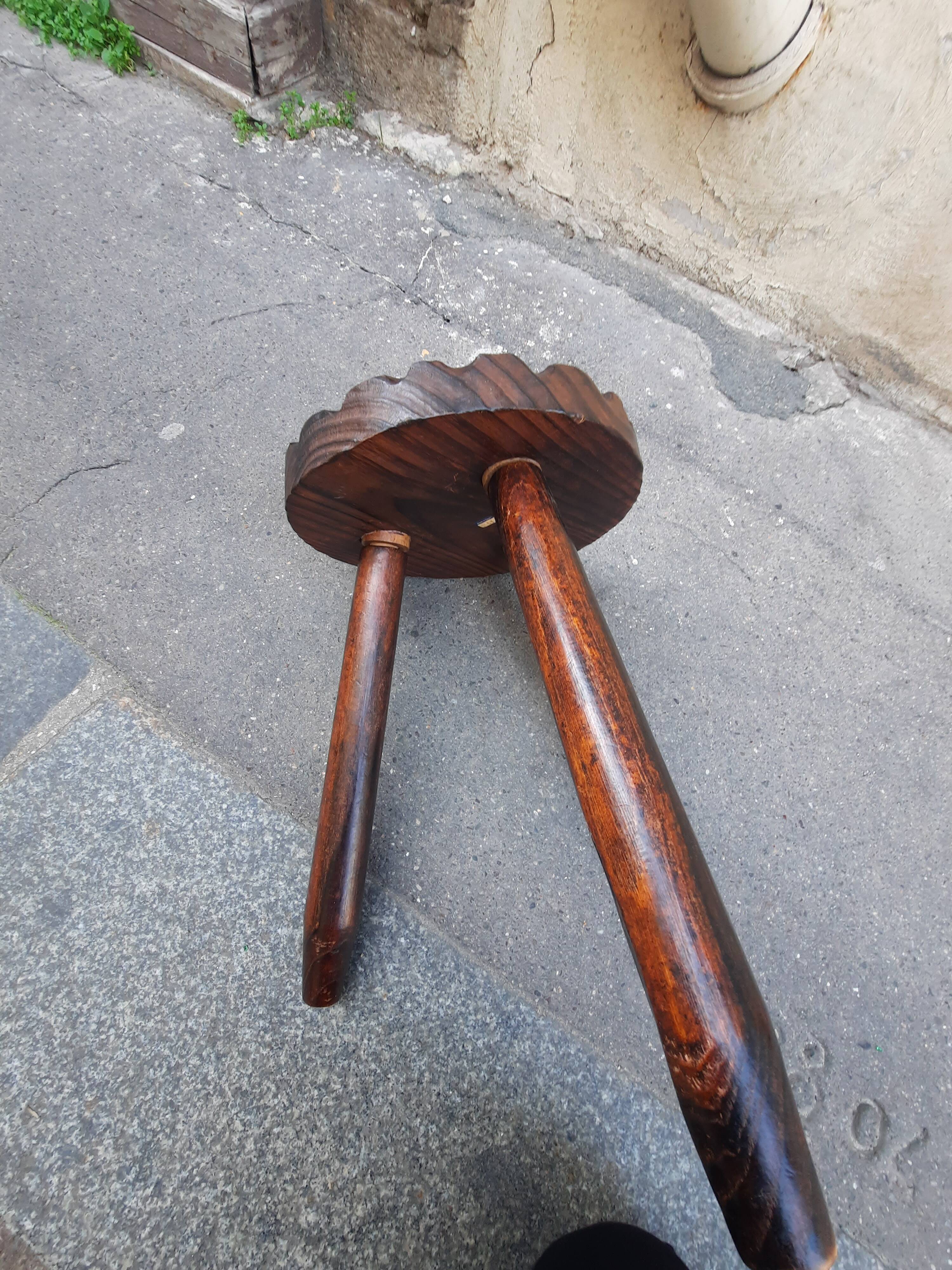 Tripod stool